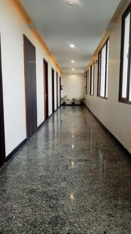 Alankrita Suites & Party Halls Mirát Kültér fotó